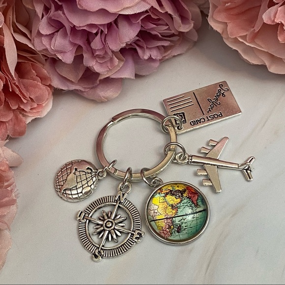 World Map Airplane Compass Keychain - Picture 5 of 13